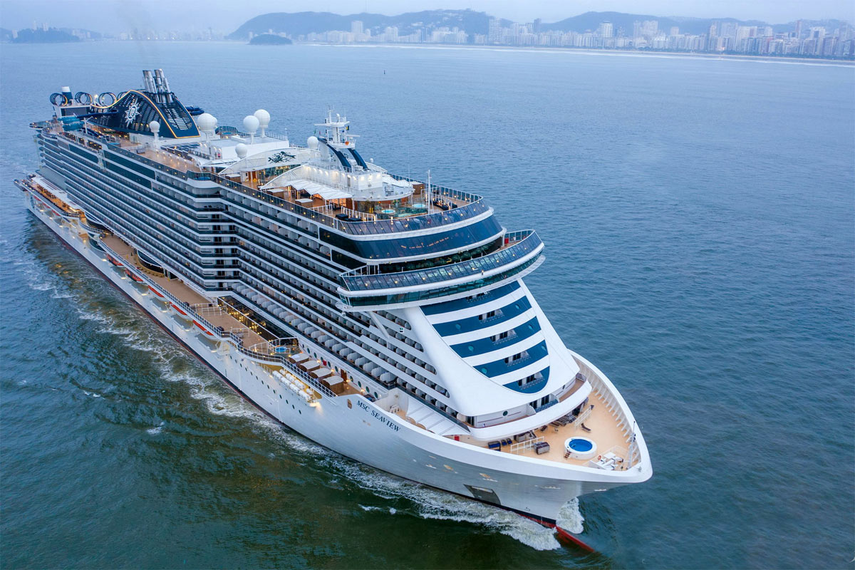 luxury cruise ships 2022
