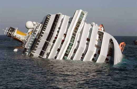 Luxury Cruise Ship Costa Concordia Sinks