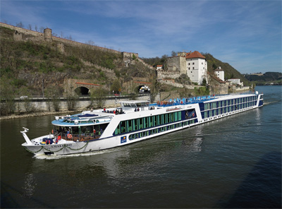 usa river cruises jobs