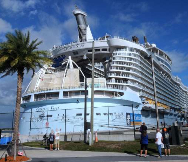 Bahamas Paradise Provides Assistance for Displaced Royal Caribbean Crew